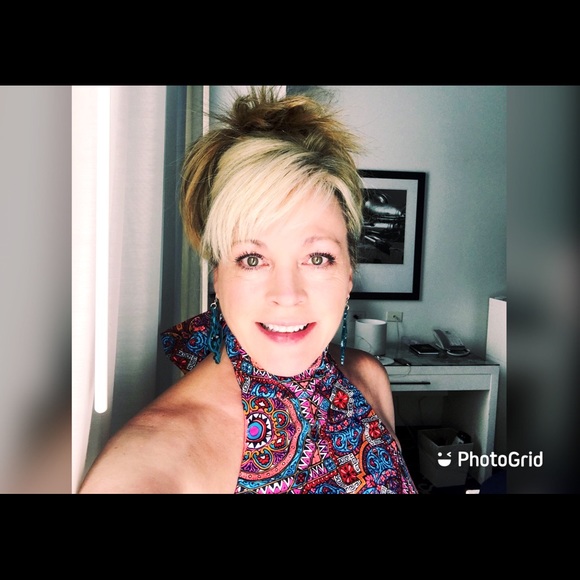 Meet the Posher - Picture 1 of 4